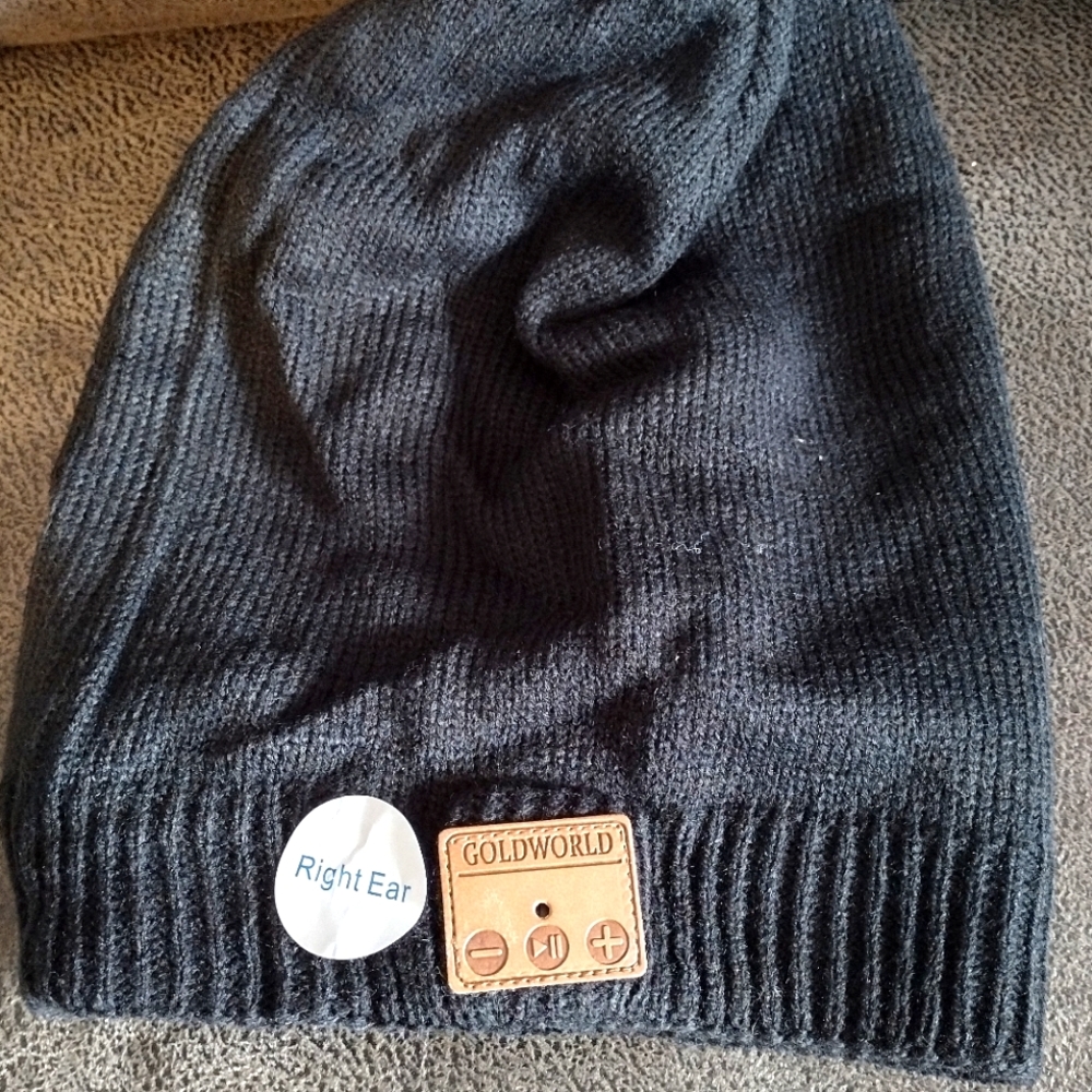 GoldWorld Bluetooth Beanie Hat With Removable Speakers For Washing black